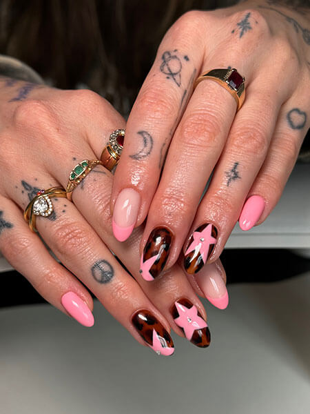 Nail Tech